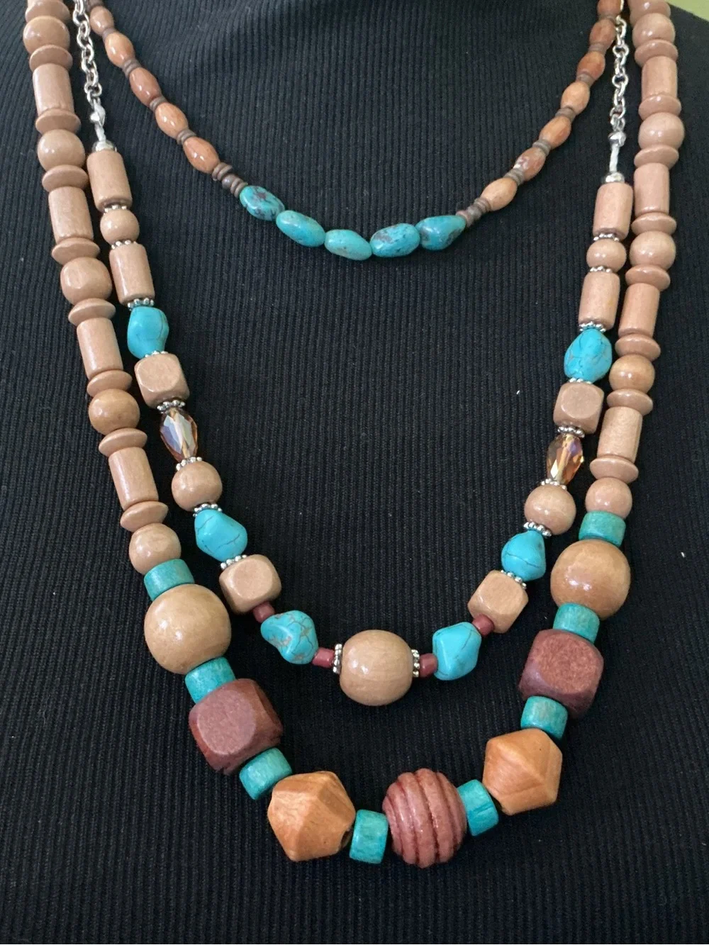 4 Piece Jewelry Set Turquoise and Tan Beaded Wood